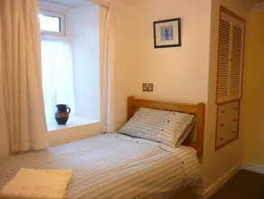 39C B&B - Image 5