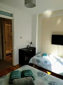 En-suite Rooms - Image 3