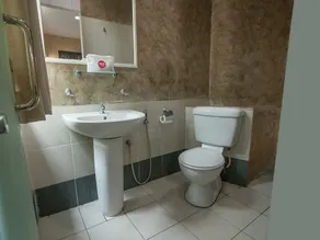NIDA Rooms Sunway Putra Mall Elegance - Image 2