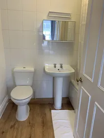 Hotel 17 - Image 4