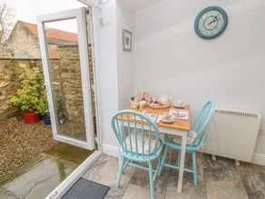 Blacksmith's Cottage - Image 3