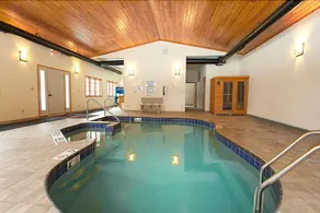 Copperwood #12 - 3 Br Condo - Image 3