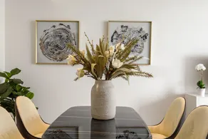 HomeHotel-Luxurious High Rise Apt - Image 4