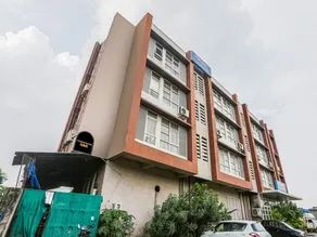 Townhouse OAK Hotel Mahadev Residency - Image 4