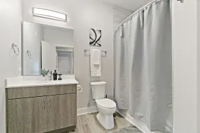 2BR Modern Living in Tranquil Scene - Image 4