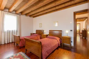 The Mulberries Three Bedroom and two Bathroom Apartment - Image 5
