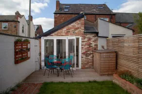 The Old Post Office - Bright & Modern 4BDR Townhouse with Private Garden - Image 2