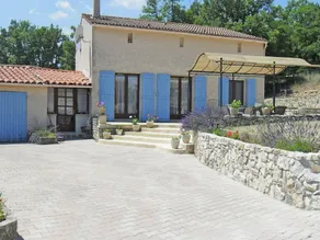 Welcoming Holiday Home With Private Pool in Cereste - Image 3