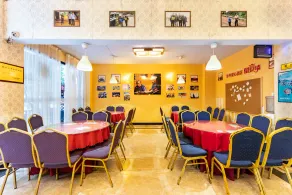 Happy Hotel - Image 5