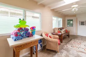 Serene 3br W/ Lanai & Private Yard, Walk To Beach 3 Bedroom Home - Image 2