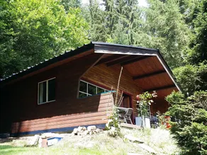 Tranquil Chalet set in Woodland Surroundings - Image 5