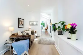 Veeve 3 Bedroom Home Marjorie Grove Clapham - Image 2