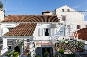 White Wave Guest House - Image 4