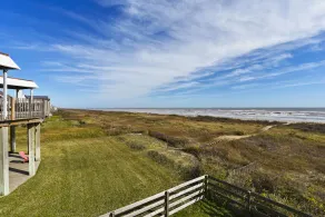 Beachfront Charm - Image 2