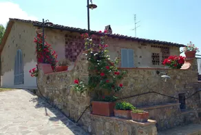 House With 3 Bedrooms in Poggibonsi, With Furnished Garden - Image 4