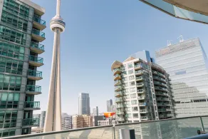 The Bay Suites - Entertainment Dist - Image 3