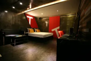 Design T Motel - Image 2