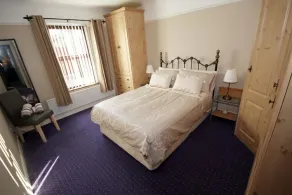 Belfast Modern Apartment - Image 2