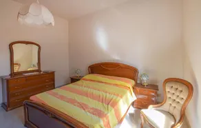 Awesome Apartment in Nicotera Marina With Wifi and 3 Bedrooms - Image 4