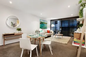 StayCentral - Nott Street Port Melbourne - Image 4