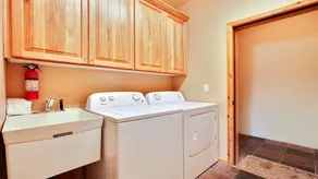 Hickory 26 4 Br home by RedAwning - Image 5
