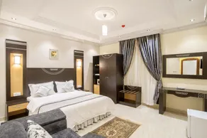 Al Ezzah Palace Hotel Suites - Image 4