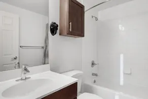 Global Luxury Suites at Chancery - Image 2