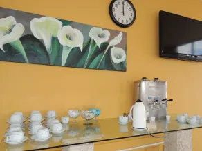 Personal Hotel - Image 2