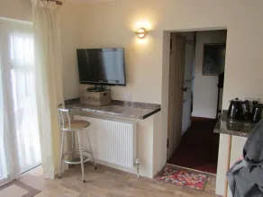 Kendoon Apartment - Image 2
