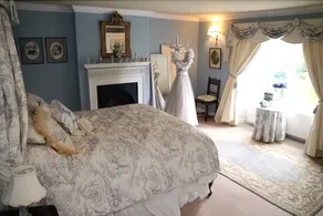 Walcot Hall - Image 4