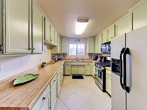 Cathedral City Contemporary 3br W/ Pool, Jacuzzi & Game Room 3 Bedroom Home - Image 5