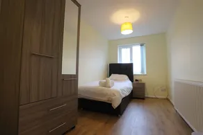Solihull/NEC/Airport 3 BR Semi-detached House - Image 4