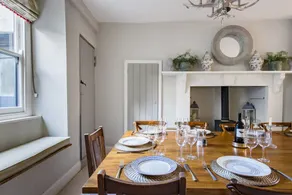 Heasley House - Image 5
