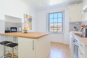 Luxury Georgian Apartment Central Bath - Image 4