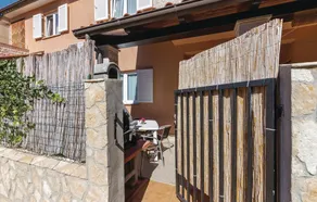 Awesome Home in Banjole With Wifi and 1 Bedrooms - Image 2