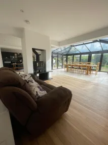 Remarkable 8 Bed Family House Sleeping 16 w/ Pool - Image 2