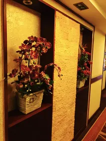 Waigaoqiao Hotel - Image 3