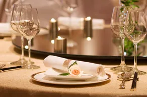 Parkline Century Park Hotel Shanghai - Image 2