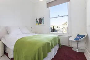 Well Presented one Bedroom Apartment Located in the Fabulous Notting Hill - Image 2