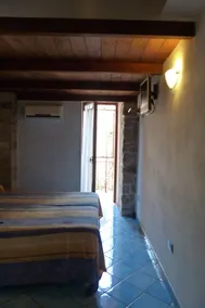 Sweet Country House - Image 5