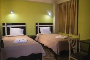 Leos Komfort Inn - Image 4