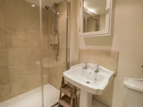 Hare Cottage - Image 4