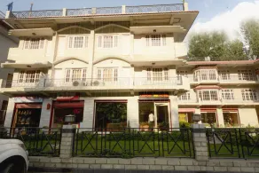 Airport Inn Hotel By OYO Rooms - Image 4