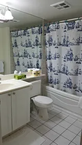 Pelican Suites at North Vancouver - Image 5