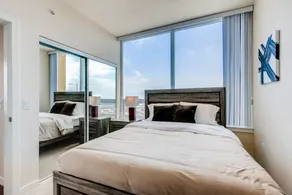 Walk to Everywhere Gaslamp 2 BR2 BA - Image 2