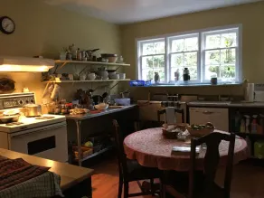 Meems Elliston B&B - Image 3