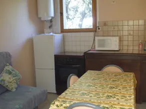 Appartement d'une chambre a Saint Laurent des Arbres avec jardin clos a 90 km de la plage - Image 5