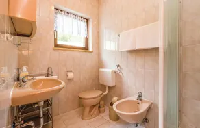 Awesome Home in Klenovica With Wifi and 3 Bedrooms - Image 2