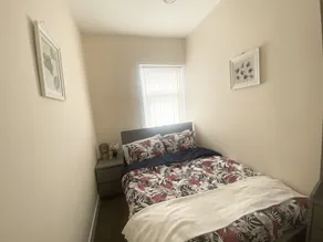 Thepropertyfocus - Stylish 2-bedroom House - Image 5