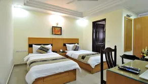 Fabhotel Cosy Palace - Image 5